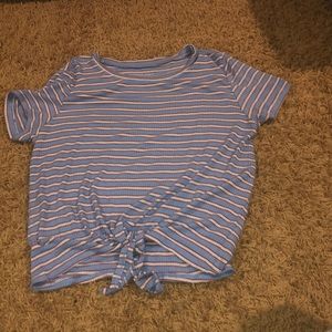 American Eagle tied top